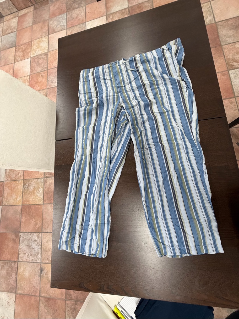 One pair of size extra large pajama pants